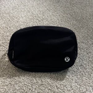 lululemon athletica Men's Black Belt Bag